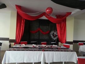 Salle La Chaumière des Vigneaux déco thème cinéma pour 4 mariages pour 1 lune de miel