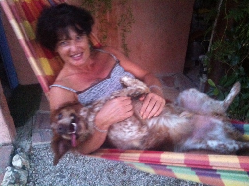 ce chien, je l'ai récupéré sur la route et depuis c le GRD amour