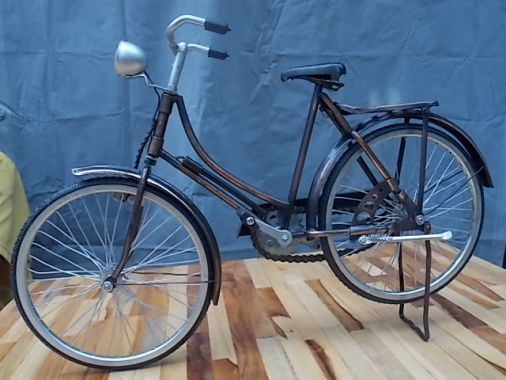 miniatur sepeda cewek/miniature  female bike