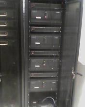 Montagem de Rack de sistema de câmera e áudio.