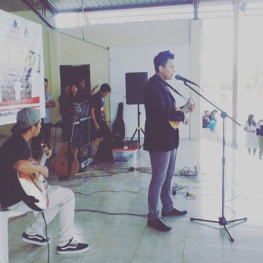 Solista (Con Grupo Musical)