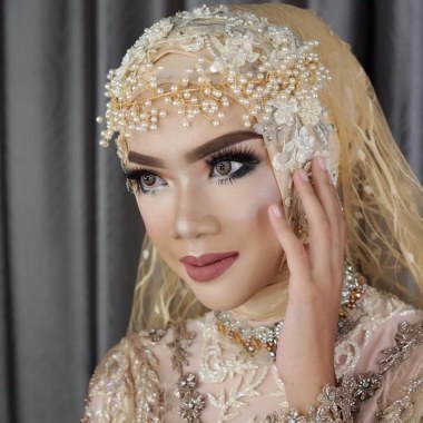 Cb Makeup
