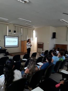 Palestra em forma de oficina prática na APAE São Carlos/SP