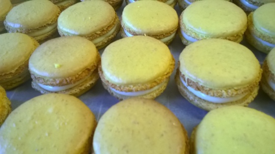 Macarons au citron.
Bien d'autres parfums disponibles !
