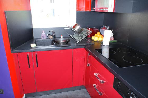 Pose de cuisines équipées.
