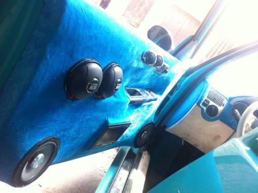 Panneau de porte Golf 4, double kit éclaté Vibe. Ecran vidéo 7".