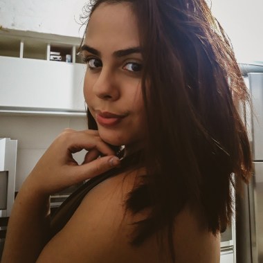Esteticista Thayná Oliveira