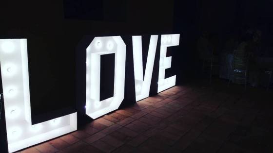 Letras iluminadas