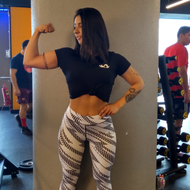 Simone Haro