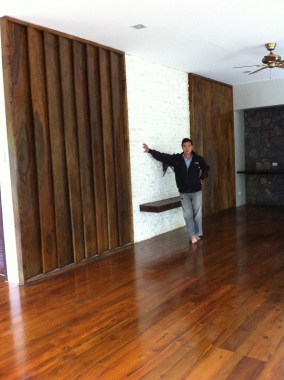 Flooring and wall panel using natural hard wood 