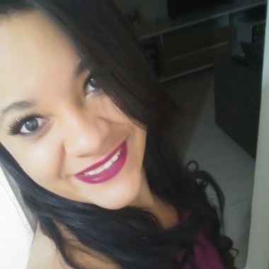 Thamata Alencar