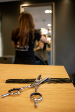 De gereedschappen van onze kapsters in onze kapsalon in Garderen