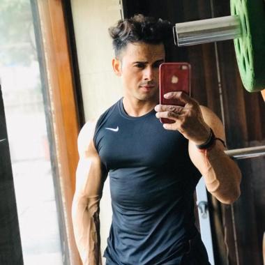Professional: Kunal Bisht