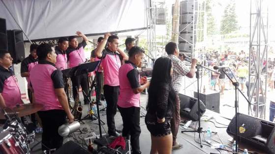 Presentacion y Animacion Social de la Orquesta musical Los Cumbacheros en Cumandá