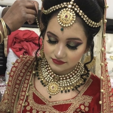 Boy In Make Up Infimate