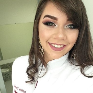 Andriele Gomes - Cirurgiã Dentista