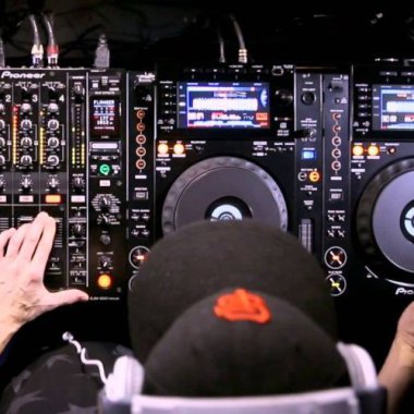 Willydeejay