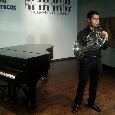 Daniel González - Profesor De Música