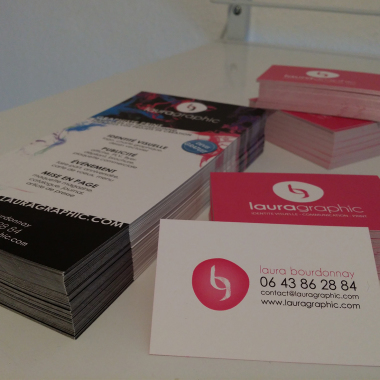 COMMUNICATION LAURAGRAPHIC
Création de cartes de visite et de flyers