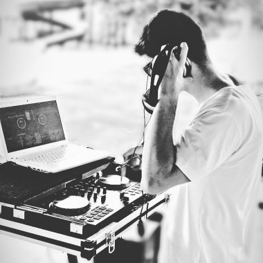Dj Caio Albergaria