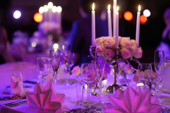 Service de location son / lumière / matériel de décoration