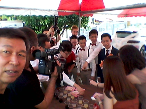 Arrival for Tea ceremony of Chinese wedding