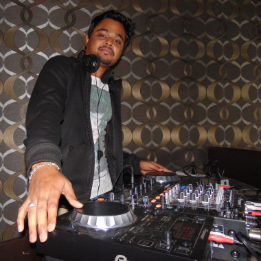 Dj Wale Sounds