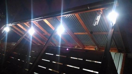 Terraza y Electricidad para cliente que buscaba algo mas rustico 
