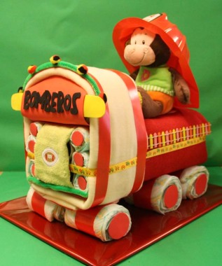 Coche de bomberos de pañales