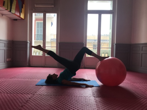 Gym Ball : renforcement cuisses/fessiers/abdominaux