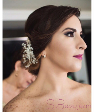 Hermosa Novia , maquillaje con aerógrafo .
