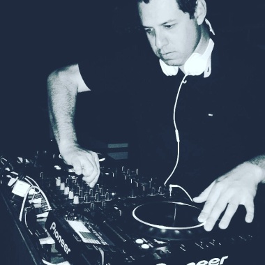 Dj Douglas
