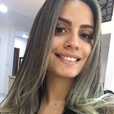 Estefânia Muniz Advogada