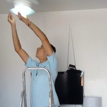 Instalação De Ventilador De Teto E Iluminação