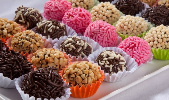 DOCES PARA FESTAS INFANTIS
