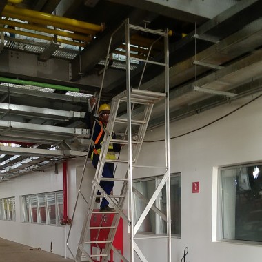 Rr Santos Construcoes  E Servicos