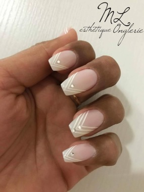 Forme "ballerine", couleur naturel, décorations fait-mains