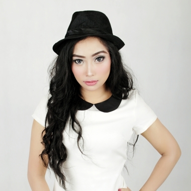 Endah Laras Mua
