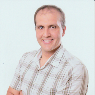 Arq. Carlos Rivas Kubler