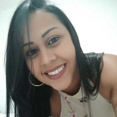Pâmella Mello