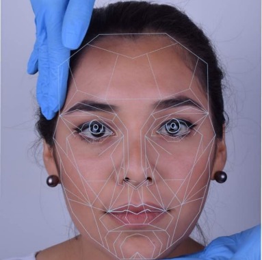 ESTUDIO FISIONOMIA FACIAL/ DIGITAL SMILE DESIGN