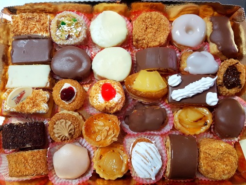 Surtido pasteles pequeños
