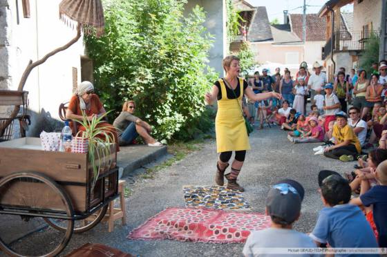 Spectacle  de contes
"Un ptit Tour de Rosalie".