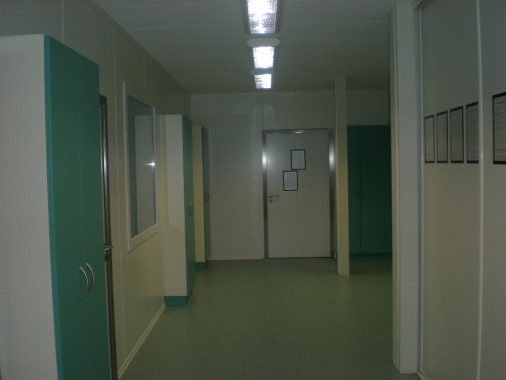 Entrée dans le département laboratoire, zone non stérile