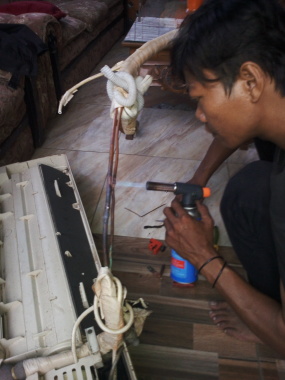 Pengelasan indor ac, nepel. /drat ac sudah  rusak