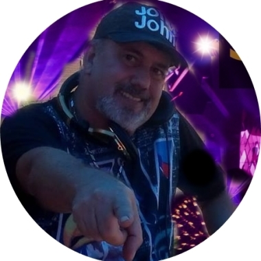 Dj' André  Festas E Eventos Na Região Dos Lagos
