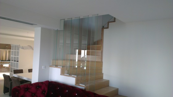 Escalier sur mesure
Garde corps en verre