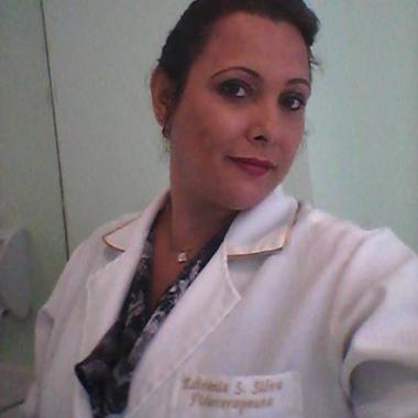 Dra. Edivania Silva