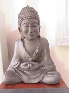 bouddha en grès  noir 40cm de haut