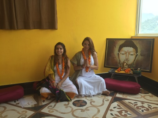  Ceremonia de graduación instructor de yoga. Himalaya. Rishikesh 